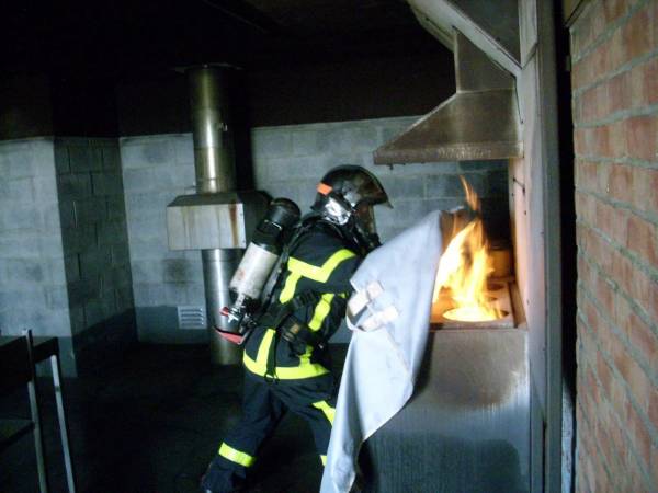 fiberglass fire blanket small fire